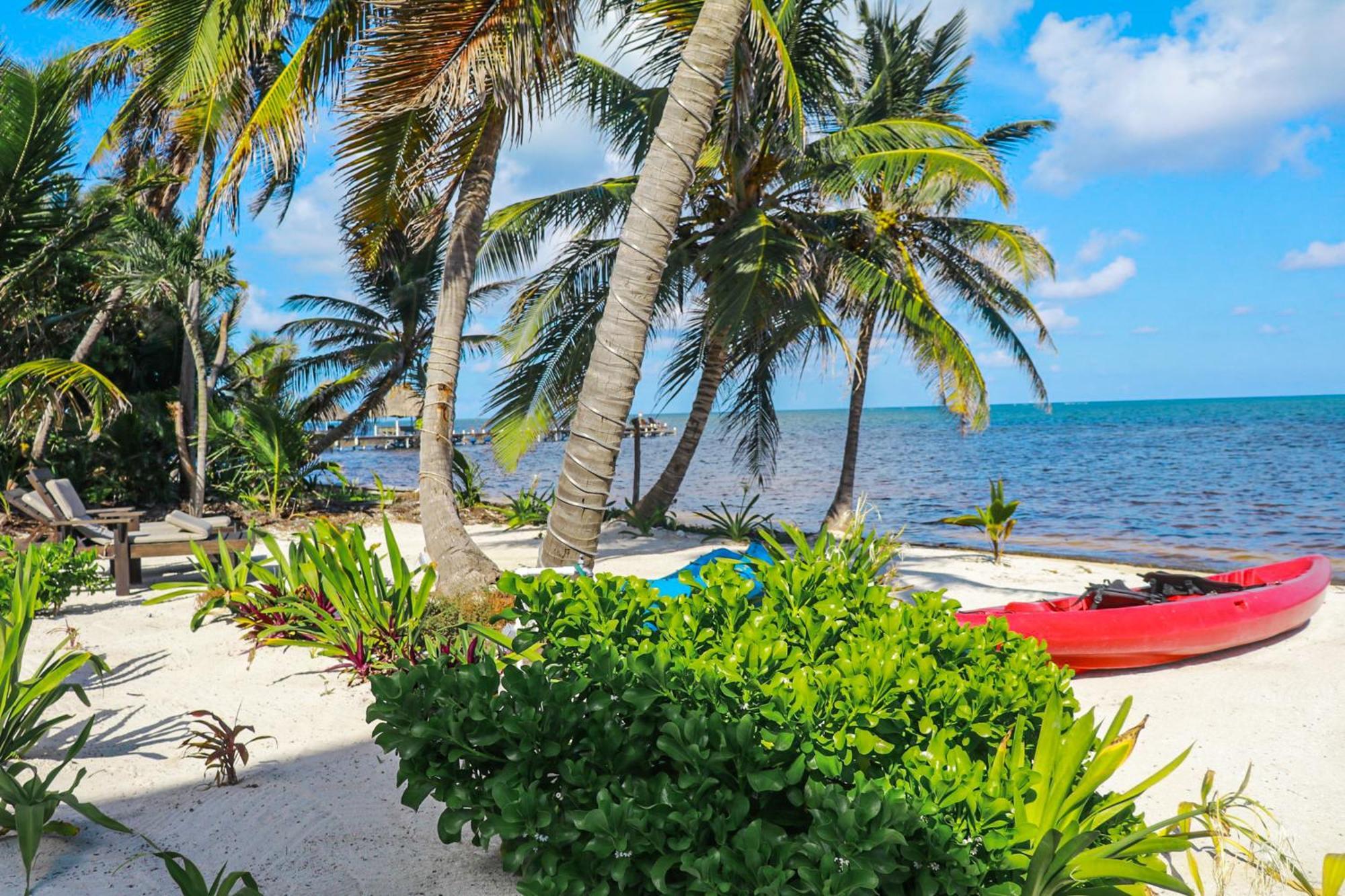 Blue Water Beach Villas San Pedro  Pokój zdjęcie