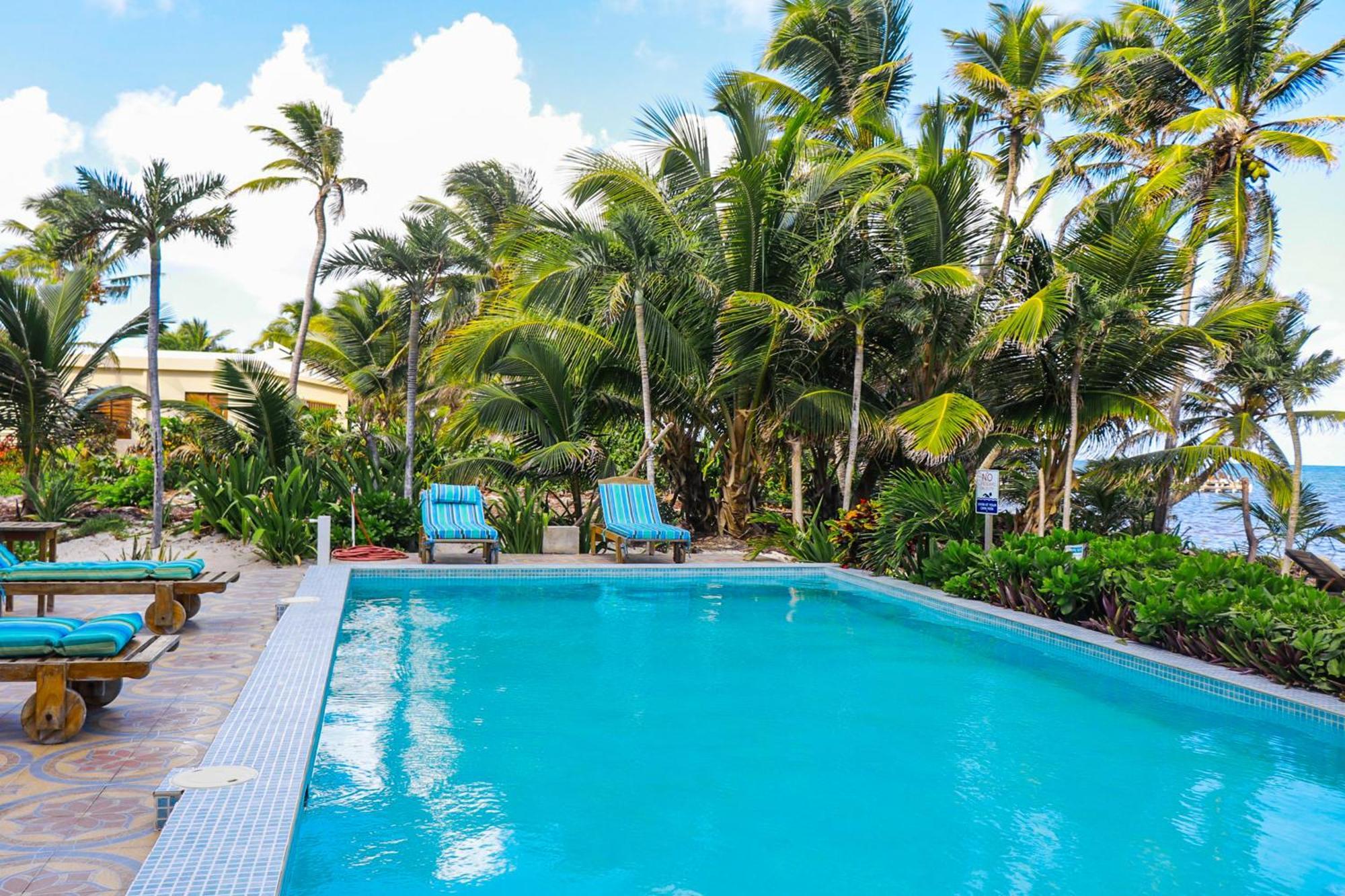 Blue Water Beach Villas San Pedro  Pokój zdjęcie