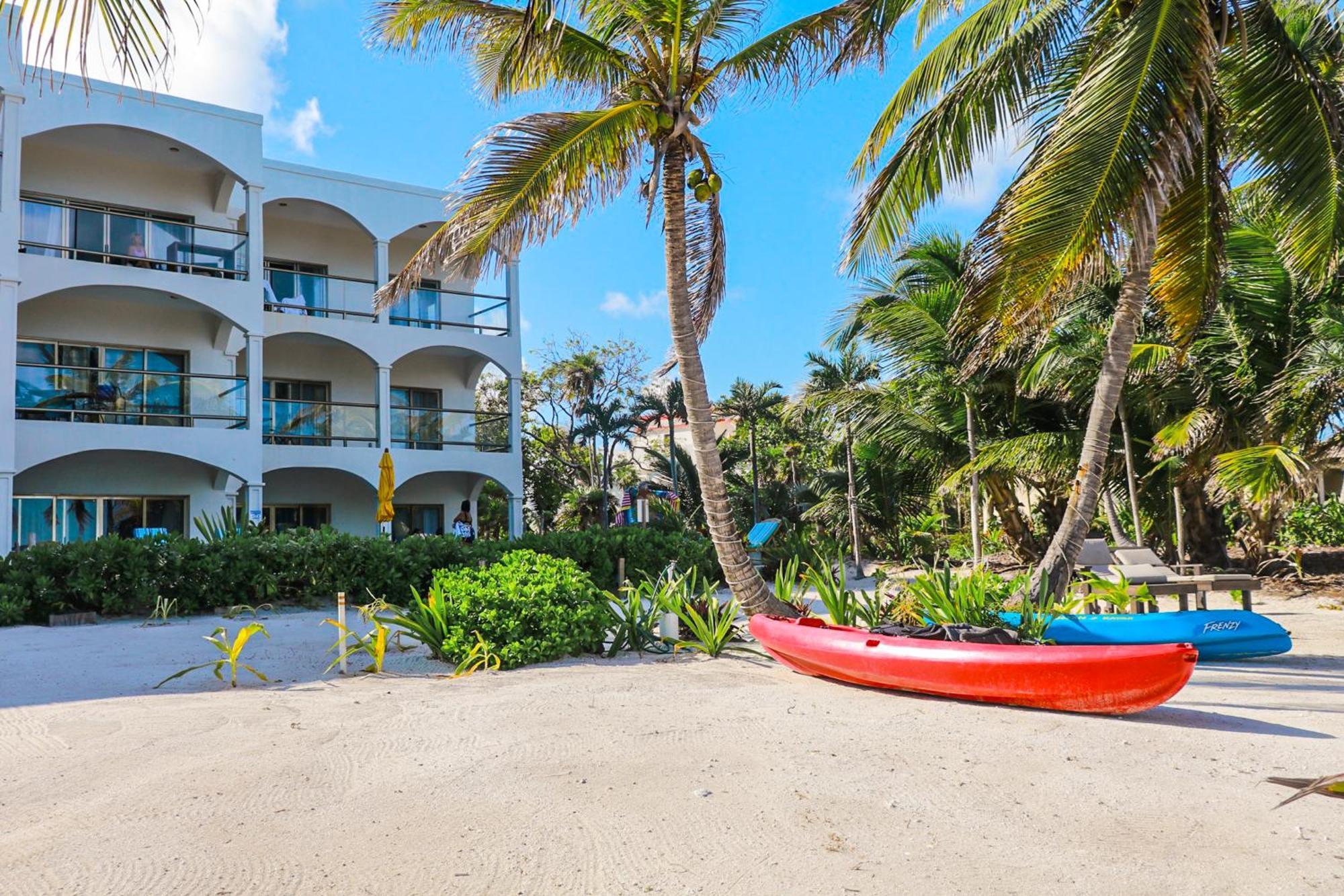 Blue Water Beach Villas San Pedro  Pokój zdjęcie