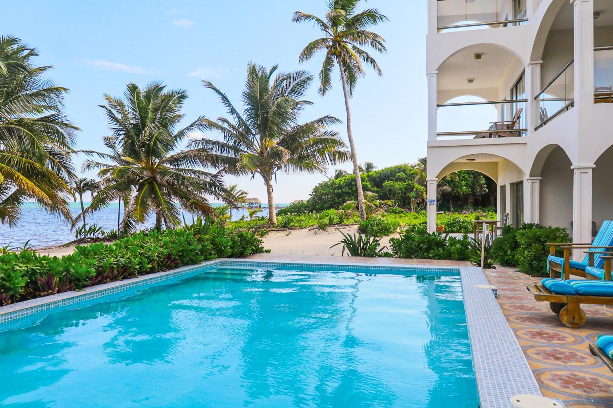 Blue Water Beach Villas San Pedro  Pokój zdjęcie