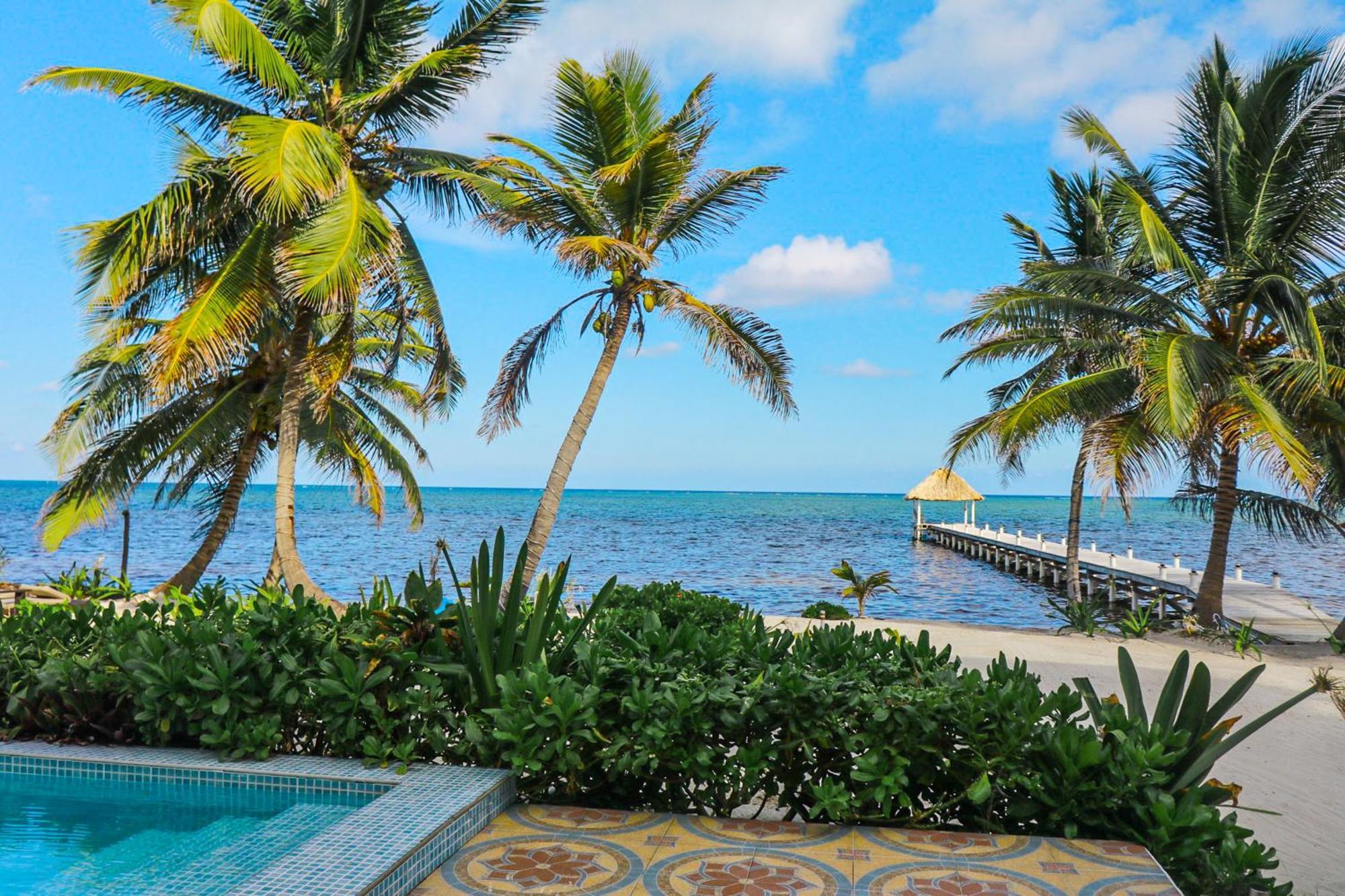 Blue Water Beach Villas San Pedro  Pokój zdjęcie