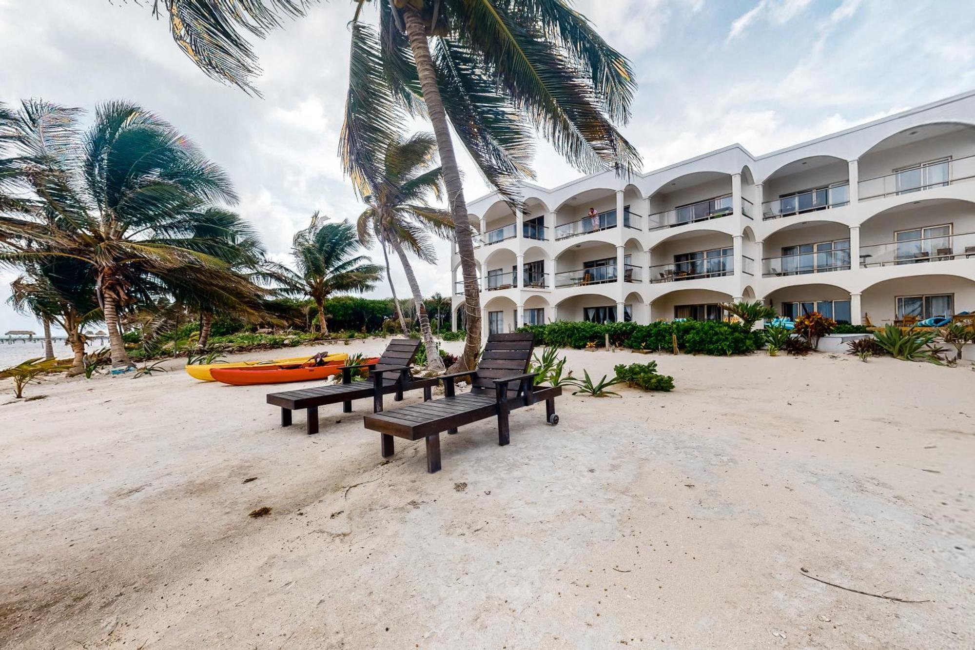 Blue Water Beach Villas San Pedro  Pokój zdjęcie