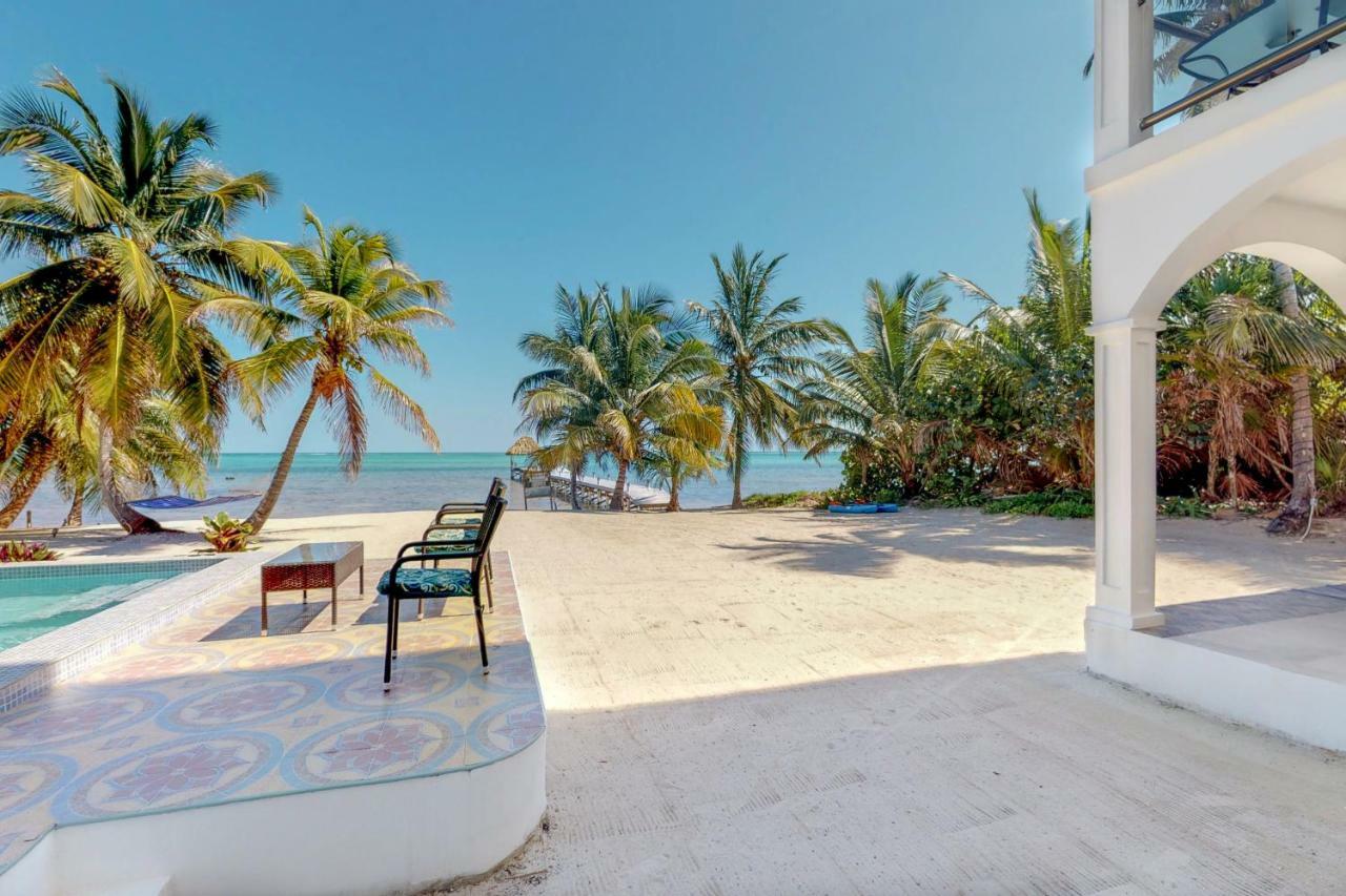 Blue Water Beach Villas San Pedro  Pokój zdjęcie