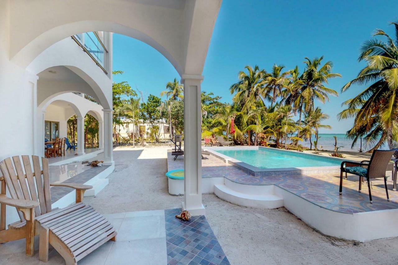 Blue Water Beach Villas San Pedro  Pokój zdjęcie